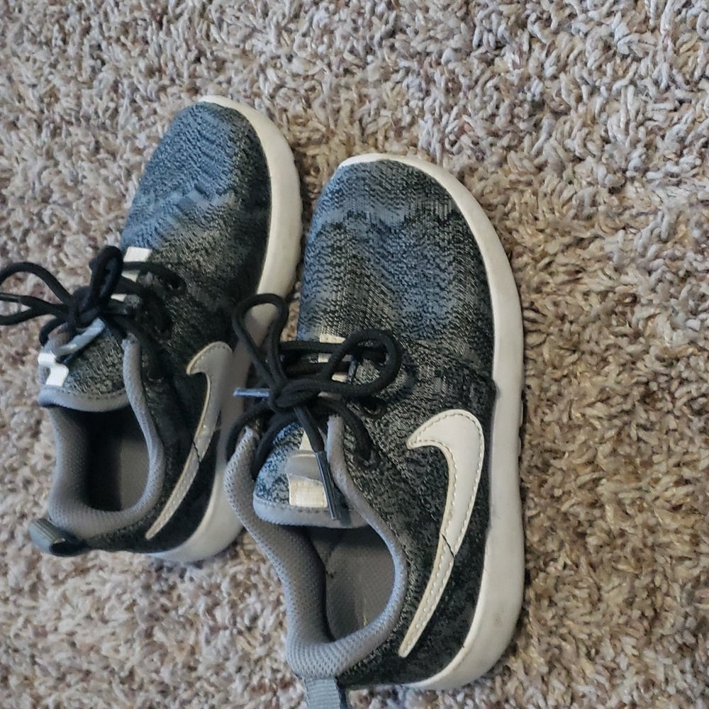 Nike - toddler sneakers
